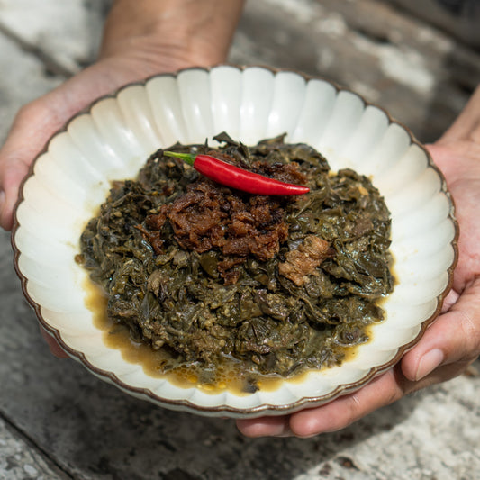 Laing with Crispy Tapa Flakes