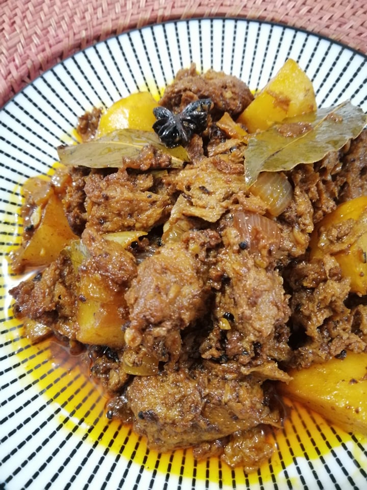 Adobong Pula
