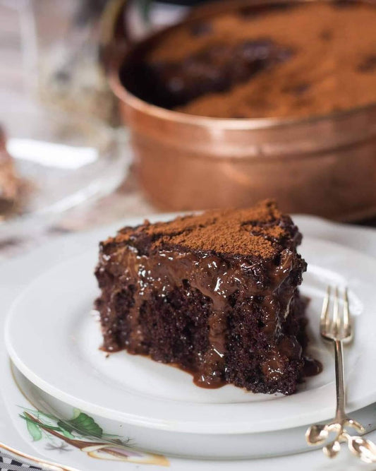 Dark Choco Dream Cake by Chef Jeng (in tin)