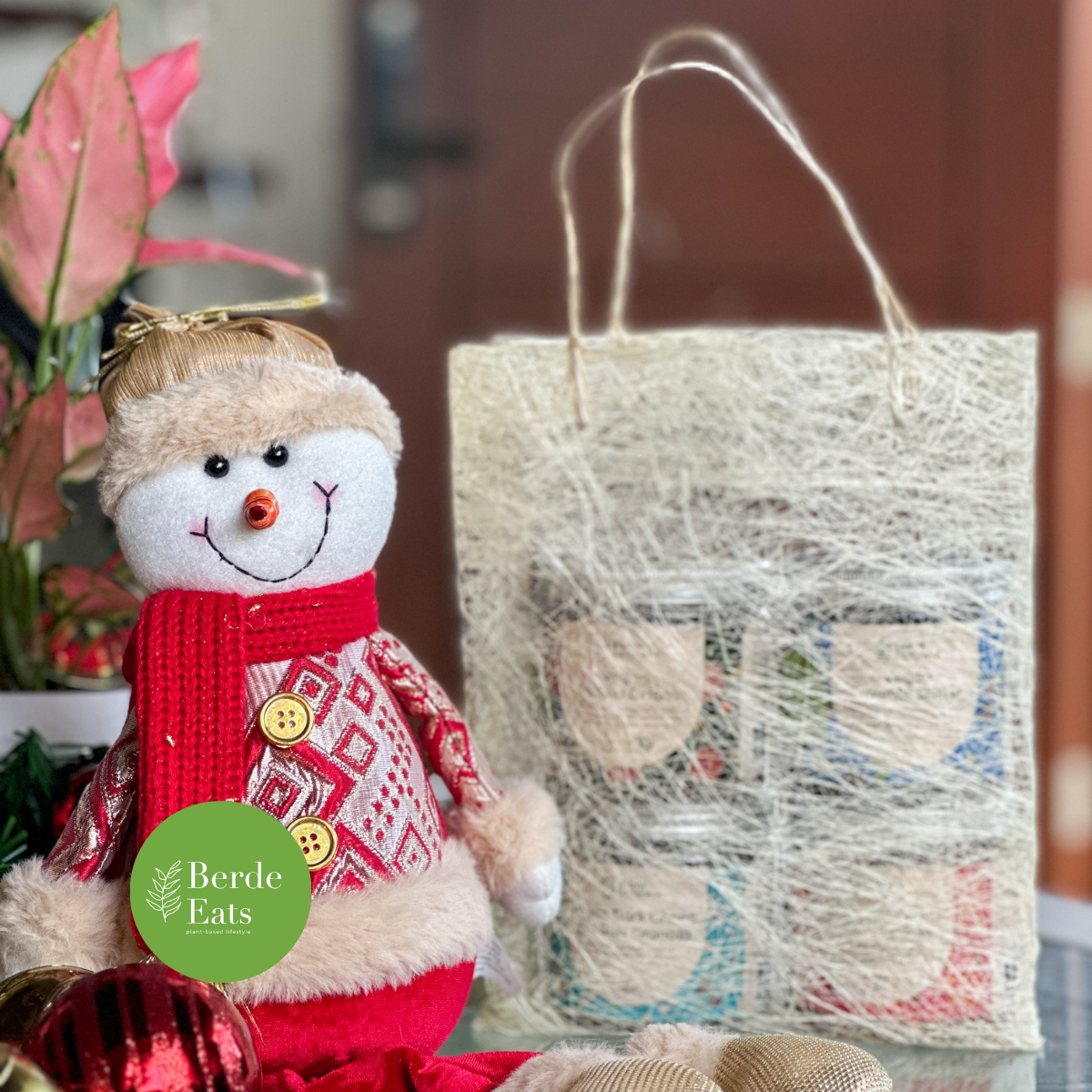 Native Abaca Scrunch Bag